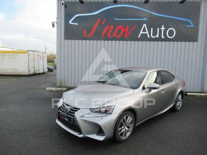 2020 Lexus IS300