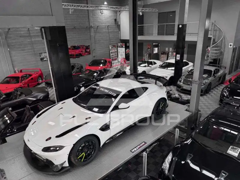 2020 Aston Martin V8