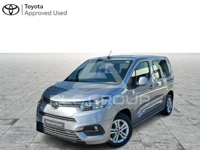 2020 Toyota VERSO
