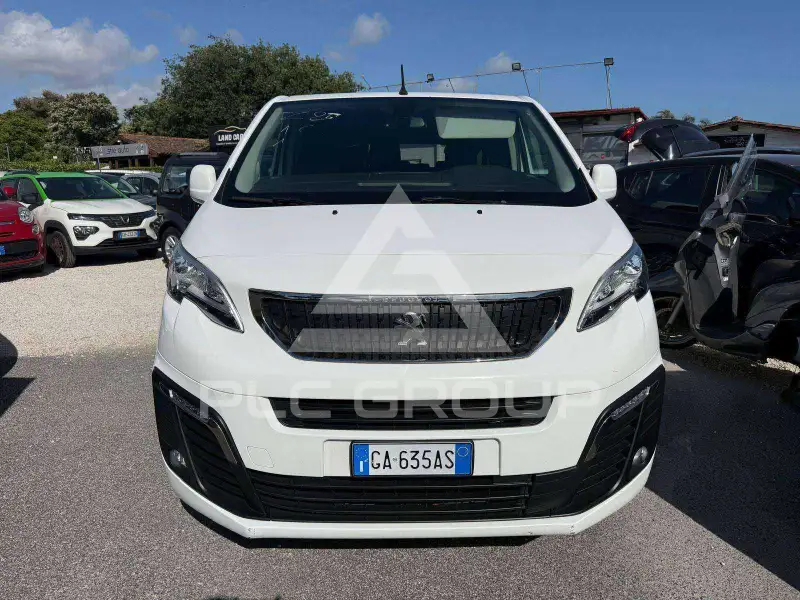 2020 Peugeot Traveller