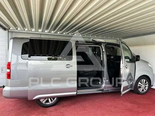 2020 Peugeot Traveller