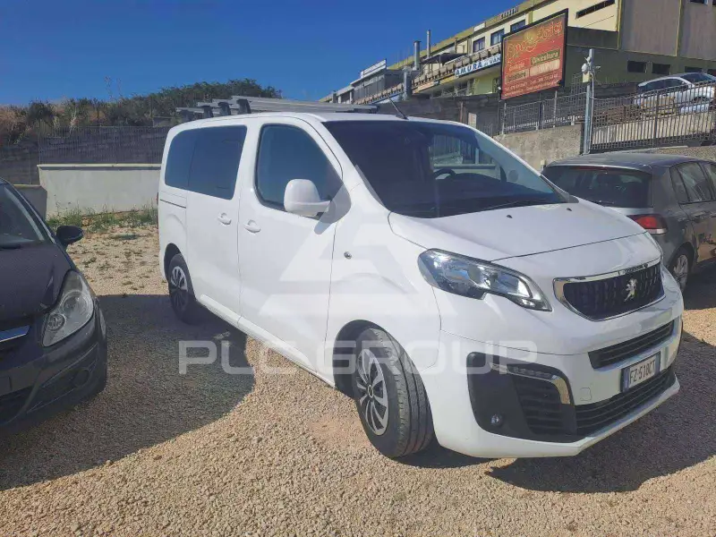 2020 Peugeot Traveller