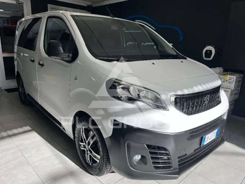 2020 Peugeot Traveller