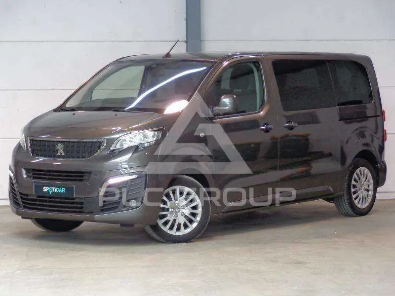 2020 Peugeot Traveller