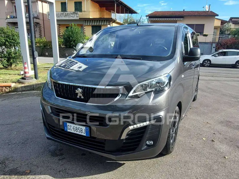 2020 Peugeot Traveller