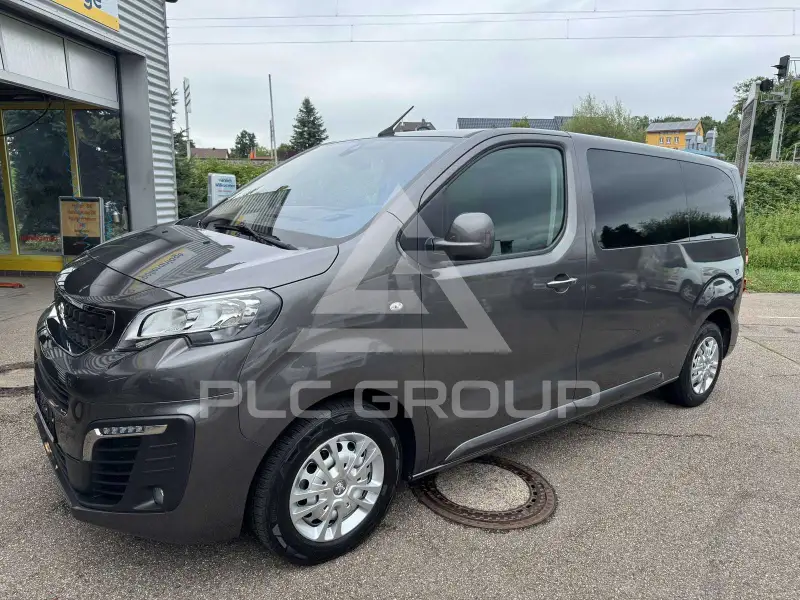 2020 Peugeot Traveller