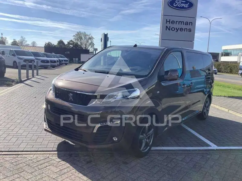 2020 Peugeot Traveller