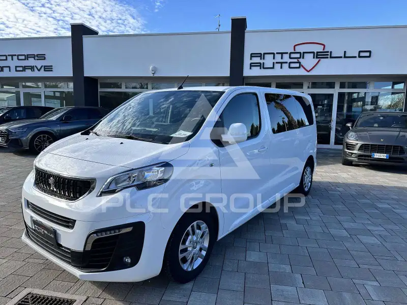 2020 Peugeot Traveller