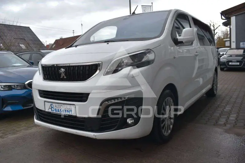 2020 Peugeot Traveller
