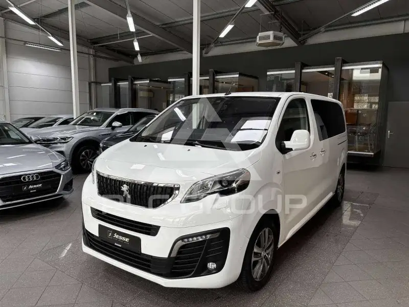 2020 Peugeot Traveller