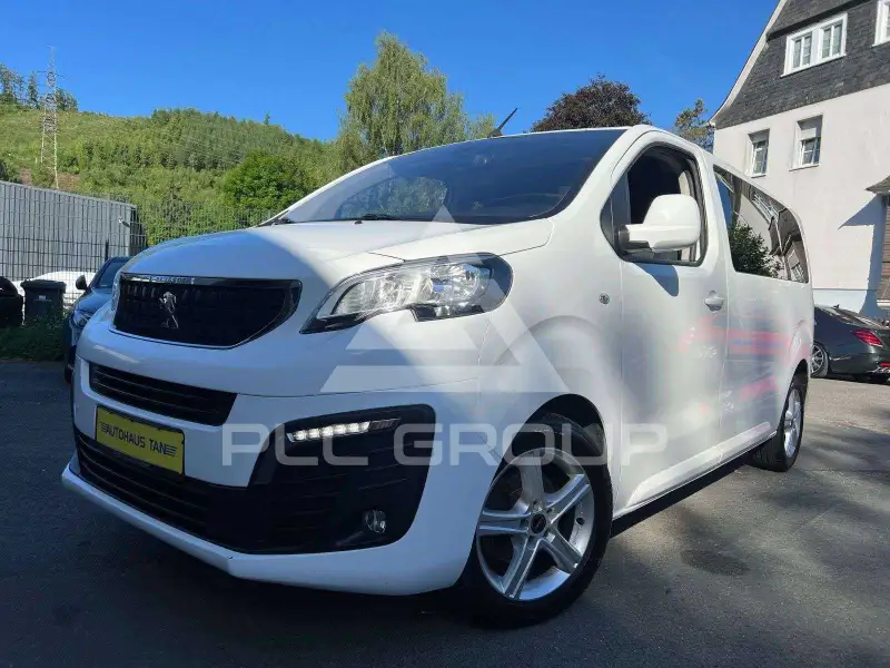 2020 Peugeot Traveller