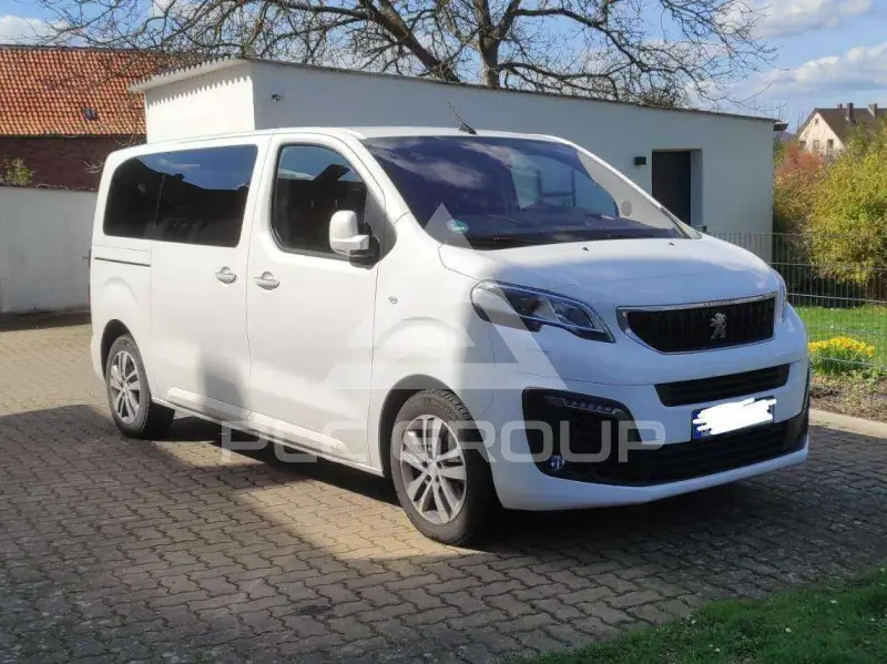 2020 Peugeot Traveller