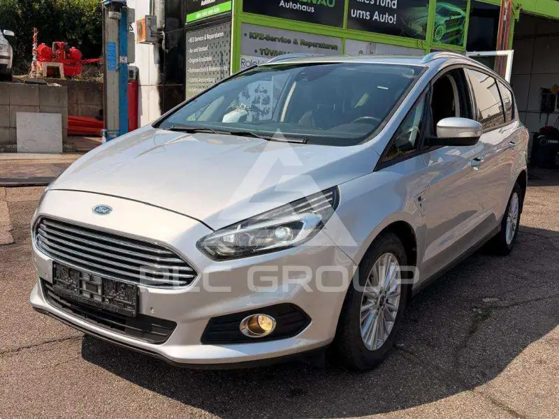 2020 Ford S-Max