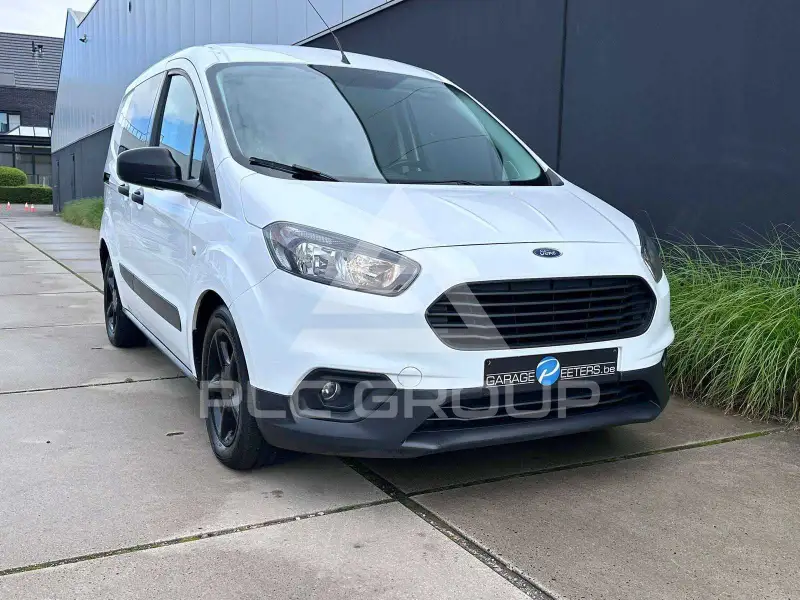 2020 Ford Courier
