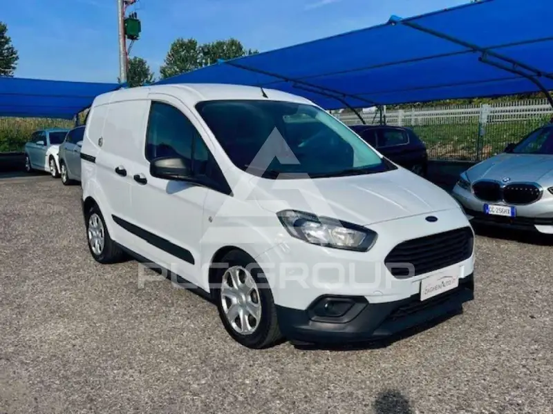 2020 Ford Courier