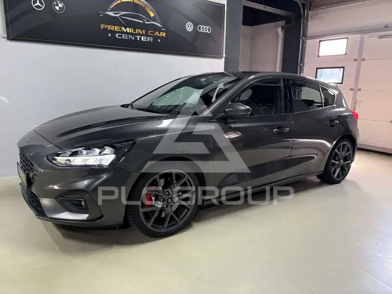 2020 Ford FOCUS