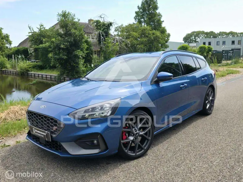 2020 Ford FOCUS
