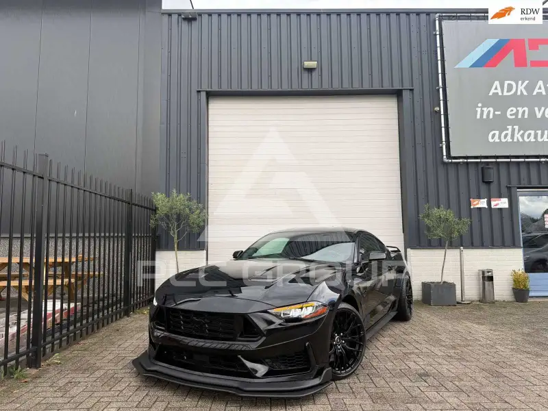 2020 Ford MUSTANG