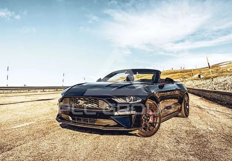 2020 Ford MUSTANG