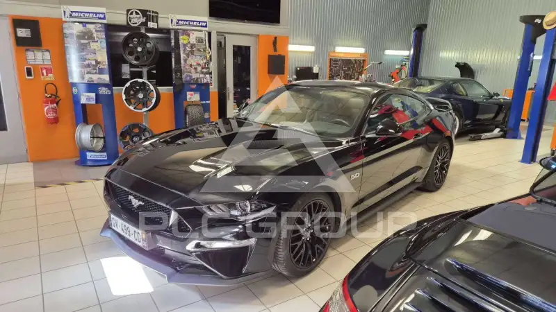 2020 Ford MUSTANG