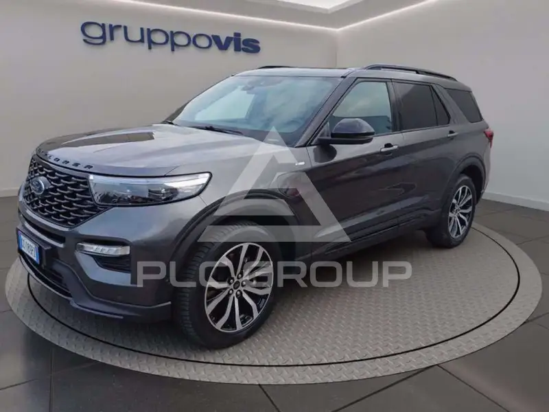 2020 Ford EXPLORER