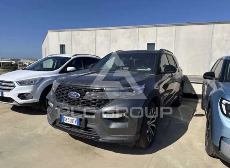 2020 Ford EXPLORER