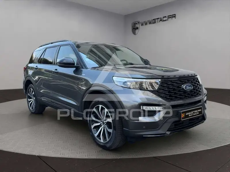 2020 Ford EXPLORER