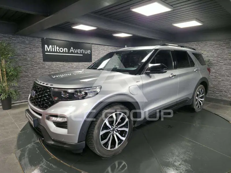 2020 Ford EXPLORER