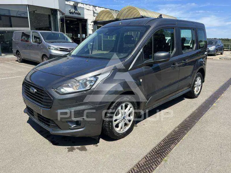 2020 Ford Tourneo