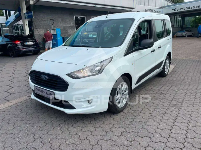 2020 Ford Tourneo