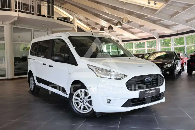 2020 Ford Tourneo