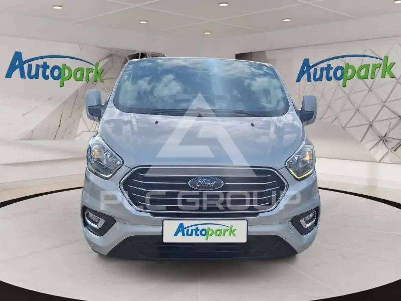 2020 Ford Tourneo