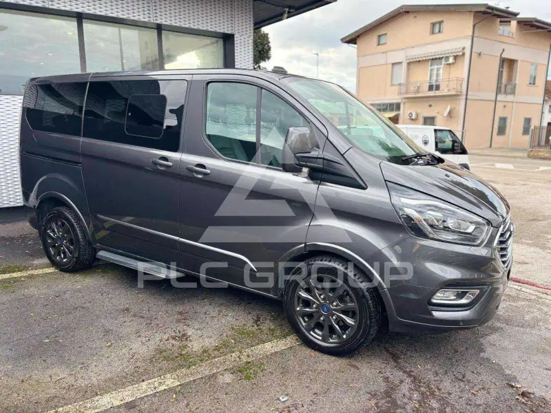 2020 Ford Tourneo