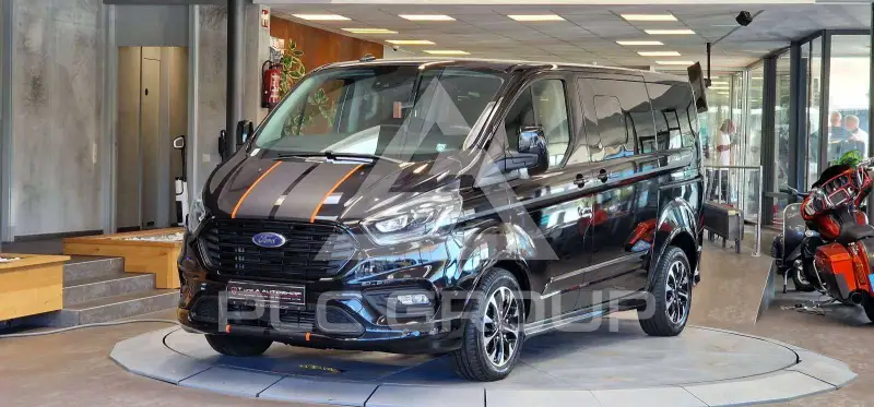 2020 Ford Tourneo