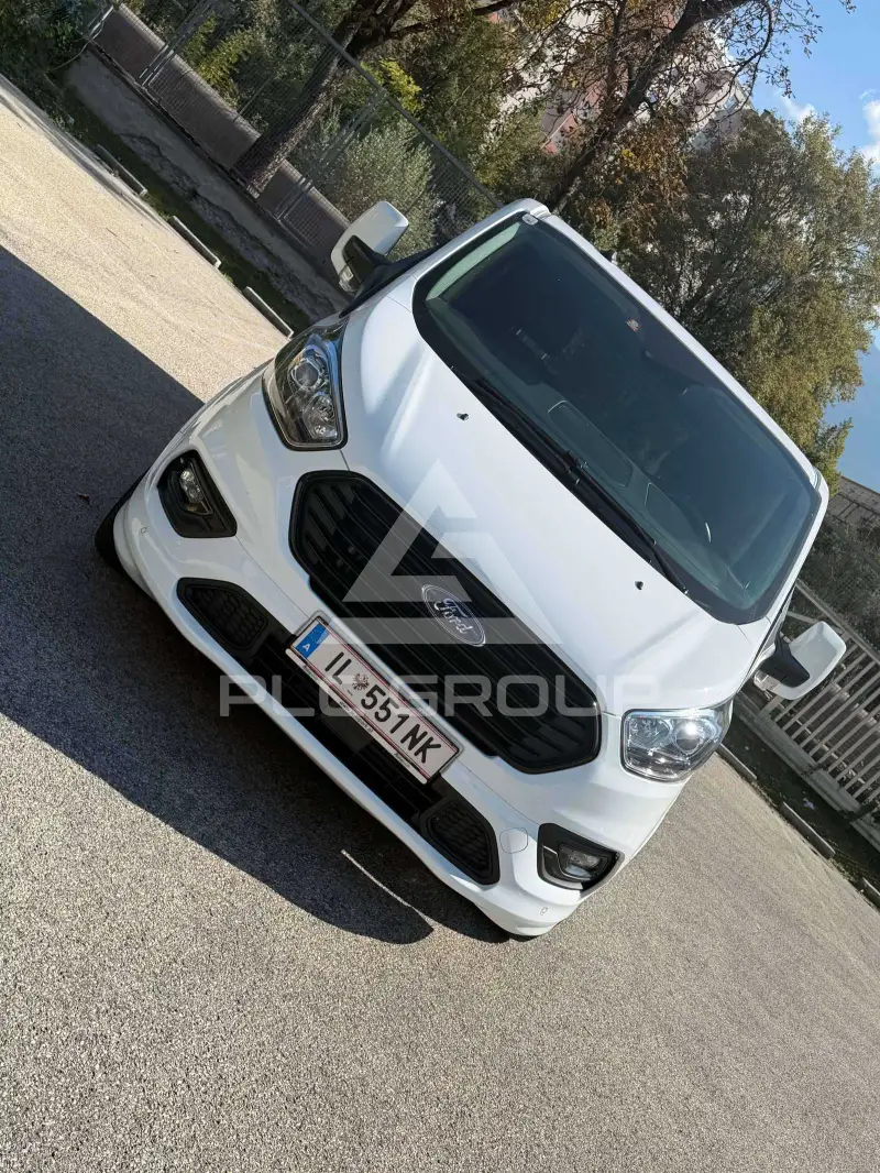 2020 Ford Tourneo