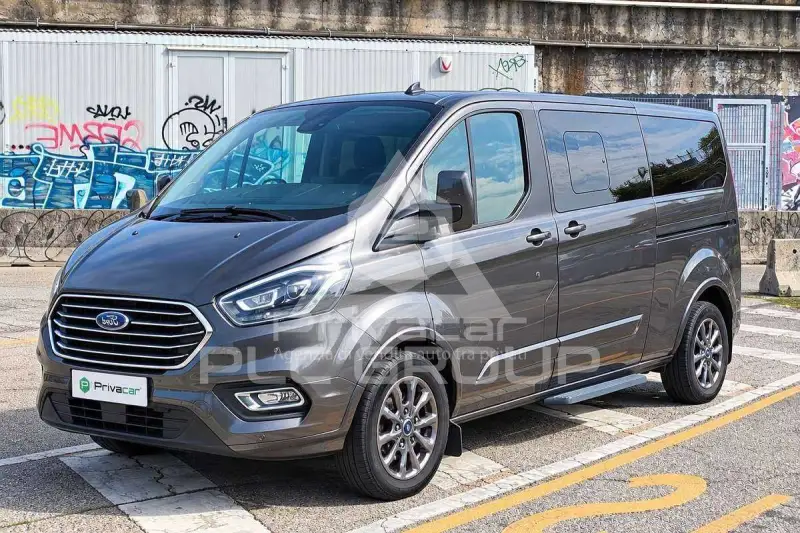 2020 Ford Tourneo