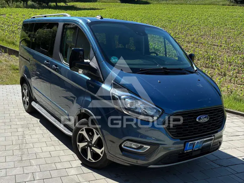 2020 Ford Tourneo