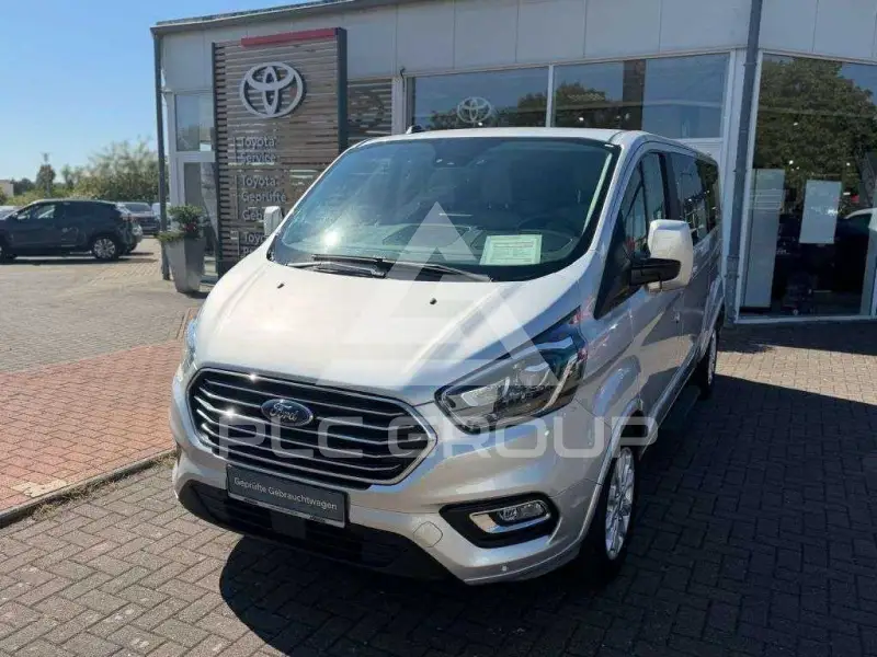 2020 Ford Tourneo