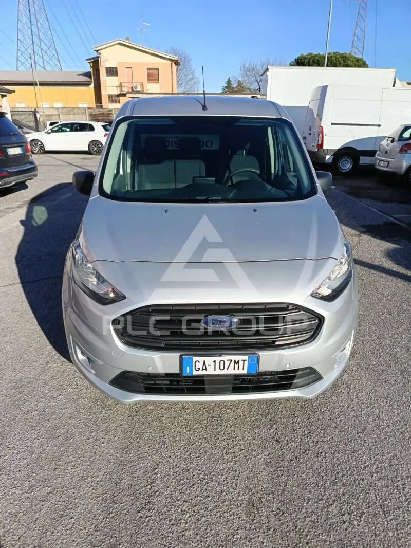 2020 Ford Tourneo