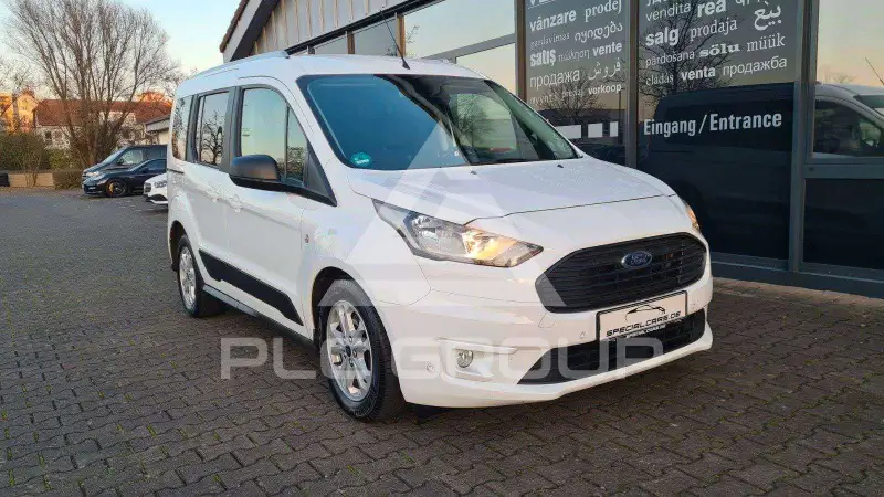 2020 Ford Tourneo