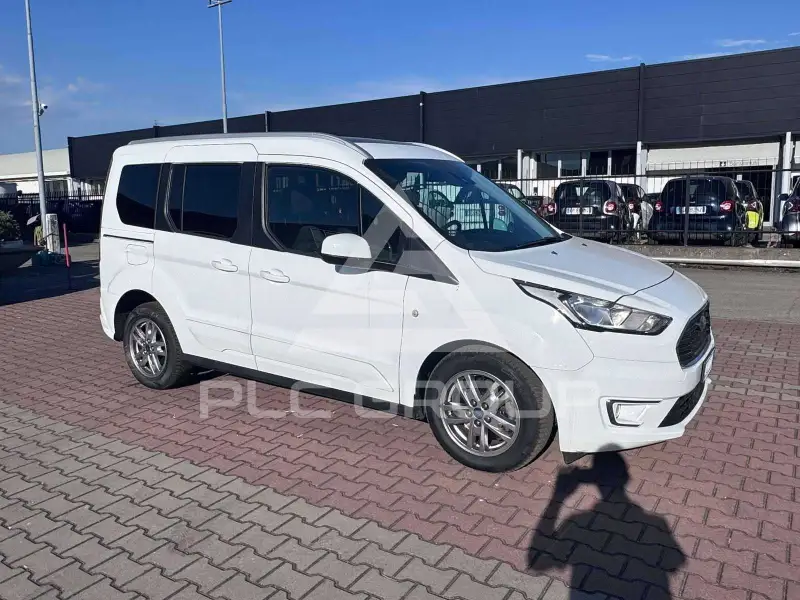 2020 Ford Tourneo
