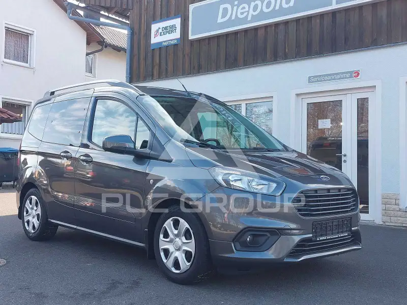 2020 Ford Tourneo