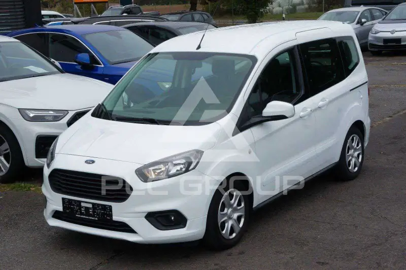 2020 Ford Tourneo