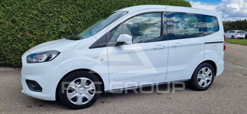 2020 Ford Tourneo
