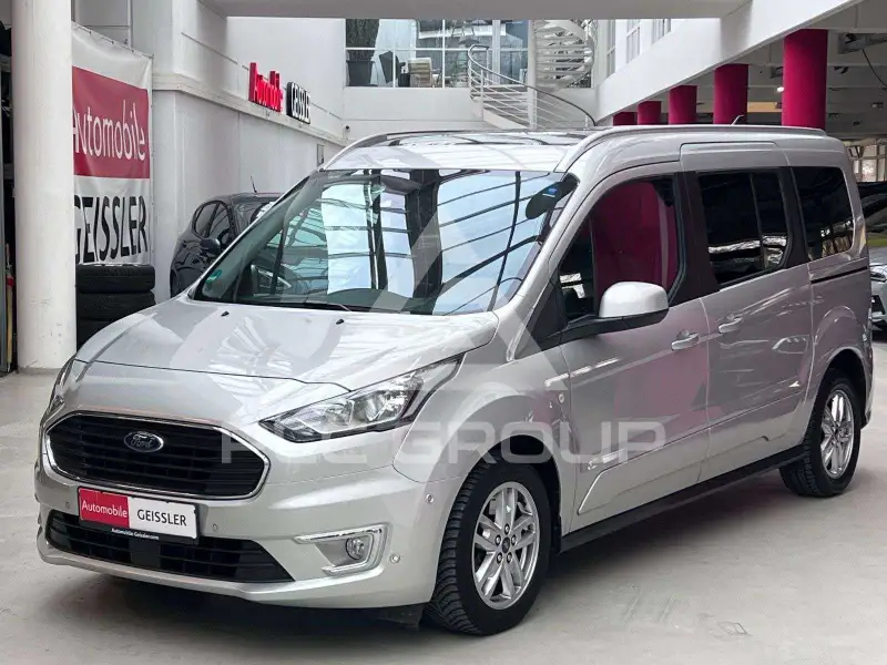2020 Ford Tourneo