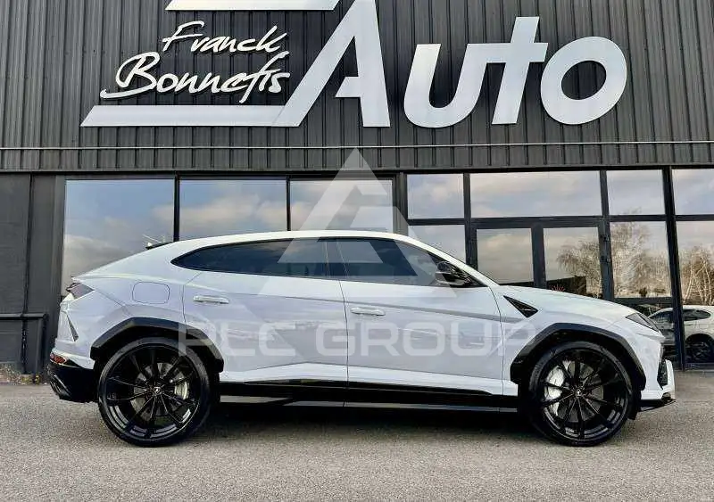 2020 Lamborghini Urus