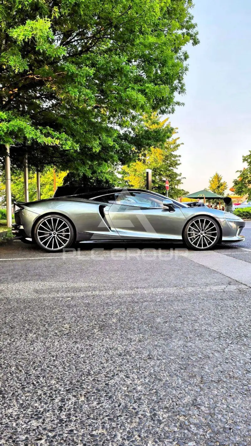 2020 McLaren 570GT