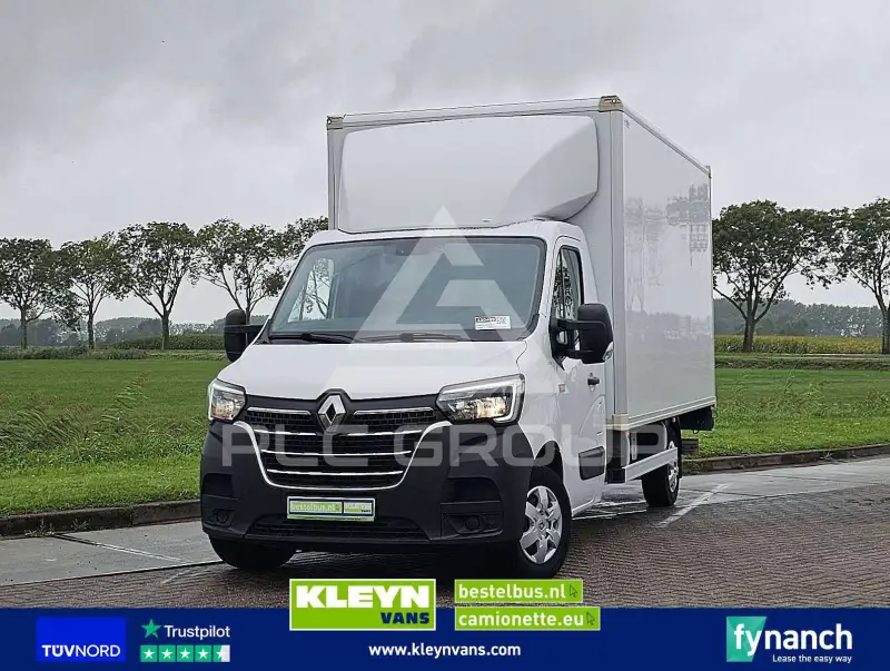 2020 Renault Master