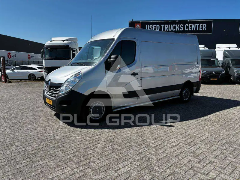 2020 Renault Master