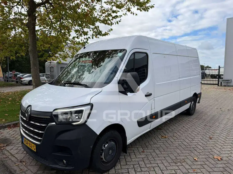 2020 Renault Master